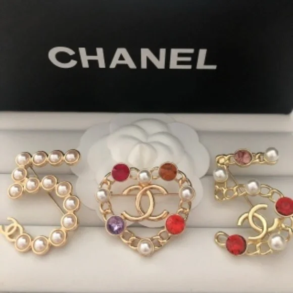 BROOCHES - Picture 9 of 16